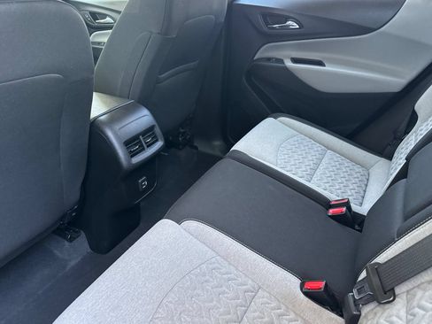 Used 2022 Chevrolet Equinox LT FWD image 12