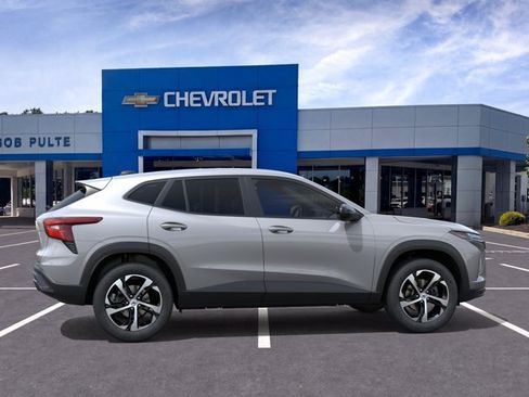 New 2026 Chevrolet Trax RS FWD image 5