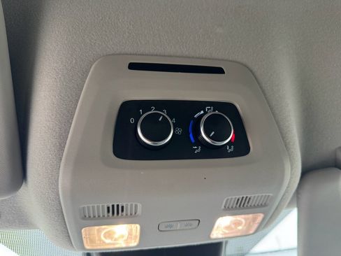 Used 2023 Ford Transit 350 XLT image 27