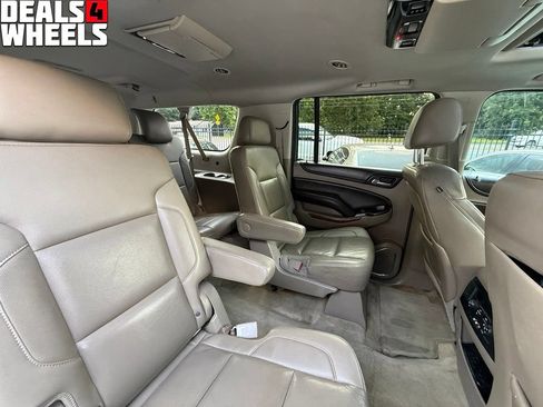 Used 2016 Chevrolet Suburban LTZ RWD image 36
