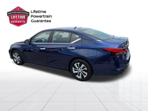 Certified 2024 Nissan Altima 2.5 S FWD image 4