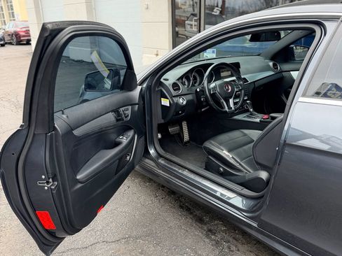 Used 2013 Mercedes-Benz C 250 Coupe image 6