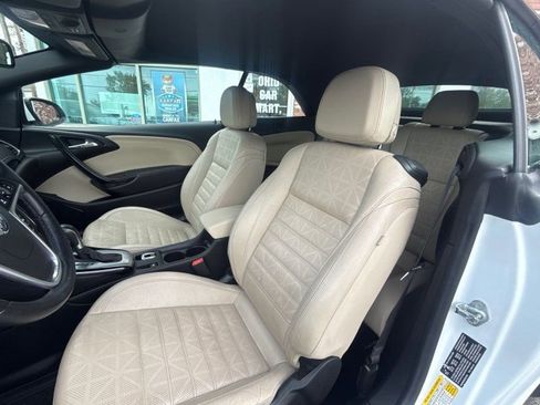 Used 2019 Buick Cascada Premium FWD image 16