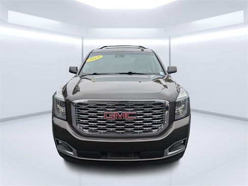 Used 2019 GMC Yukon XL Denali w/ Denali Ultimate Package image 8