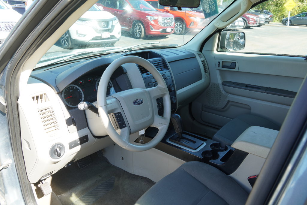 Used 2012 Ford Escape XLS FWD image 3