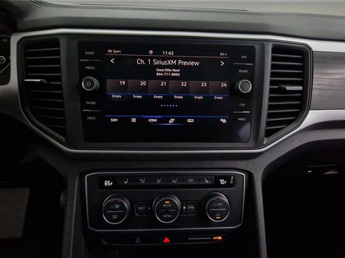 Used 2021 Volkswagen Atlas SE w/ Panoramic Sunroof Package image 16