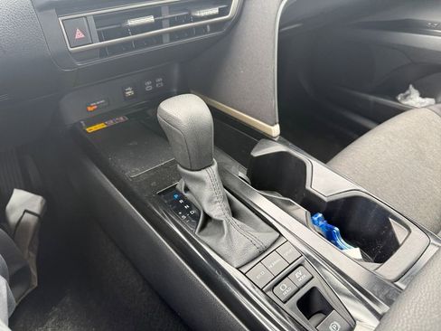 Used 2025 Toyota Camry LE FWD image 21
