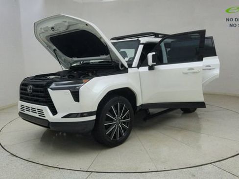 Used 2024 Lexus GX 550 w/ Accessory Package (31) AWD/4WD image 77
