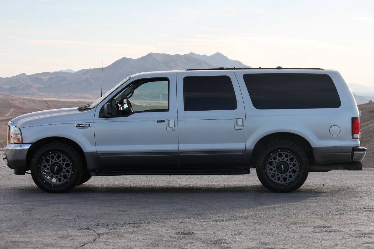 Used 2001 Ford Excursion XLT RWD image 5