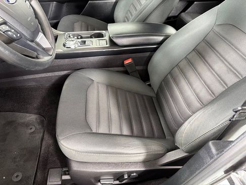 Used 2017 Ford Fusion SE image 12