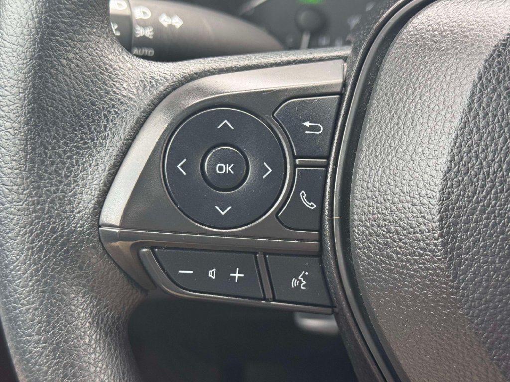 Used 2024 Toyota Corolla Cross AWD Hybrid image 19