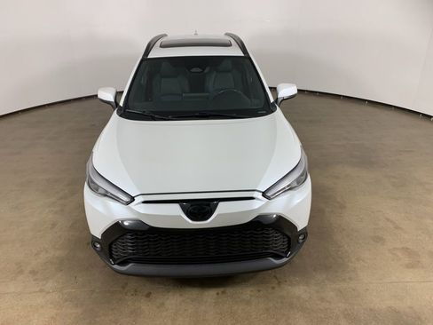 Used 2024 Toyota Corolla Cross AWD Hybrid w/ Convenience Package image 4