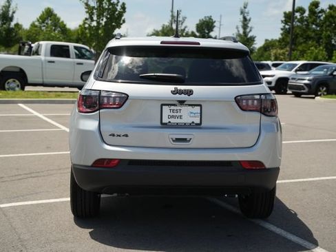 New 2026 Jeep Compass Latitude AWD/4WD image 6
