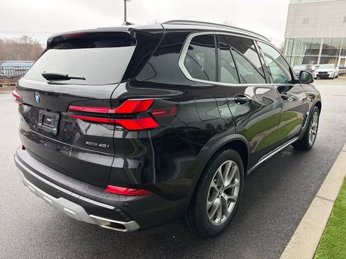 Used 2024 BMW X5 xDrive40i w/ Premium Package image 3