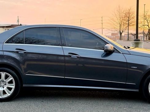 Used 2012 Mercedes-Benz E 350 4MATIC Sedan image 5