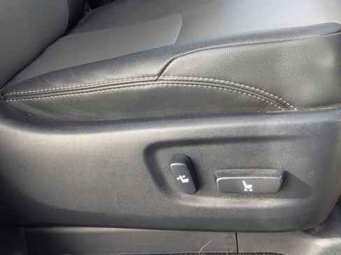 Used 2024 Toyota 4Runner SR5 Premium w/ Moonroof Package image 37