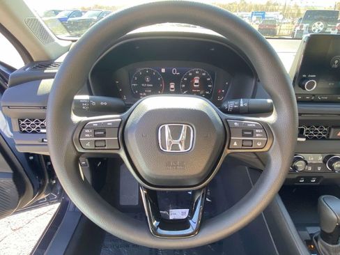 New 2025 Honda Accord SE image 17