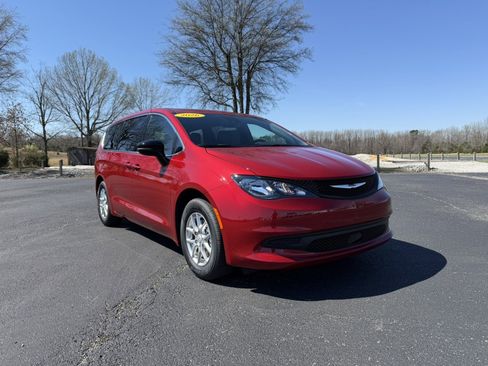 New 2026 Chrysler Voyager LX image 1