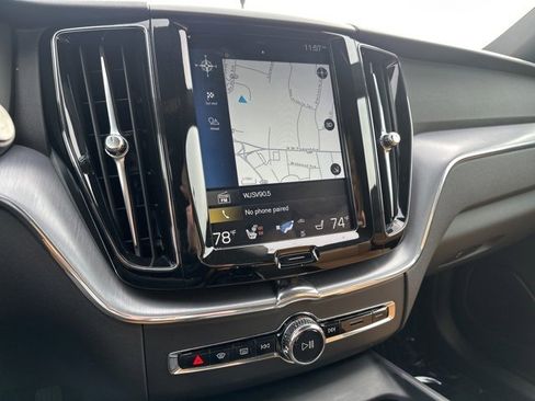 Used 2020 Volvo XC60 T5 Momentum w/ Protection Package Premier image 22