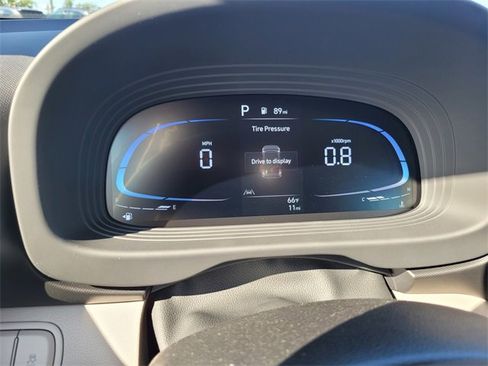 New 2025 Hyundai Venue SEL image 14