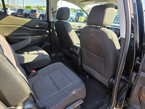Used 2023 GMC Acadia SLE w/ Driver Convenience Package AWD/4WD image 13