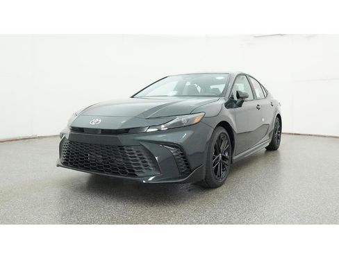 New 2026 Toyota Camry SE image 32