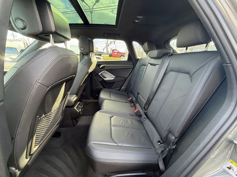 Used 2022 Audi Q3 2.0T Premium w/ Convenience Package image 20