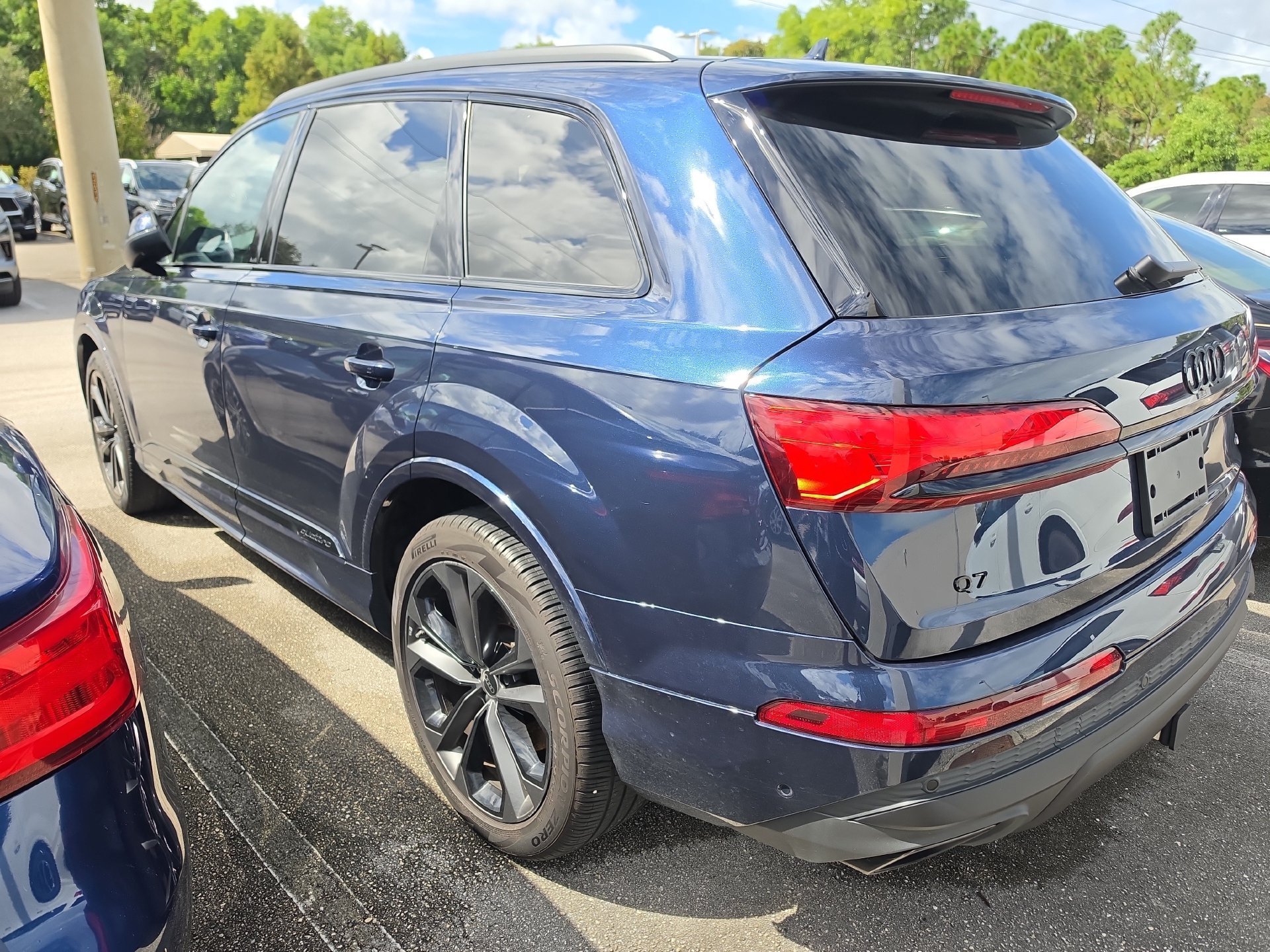 Used 2025 Audi Q7 3.0T Premium Plus w/ Premium Plus Package AWD/4WD image 4