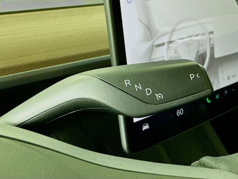 Used 2023 Tesla Model Y Long Range image 23