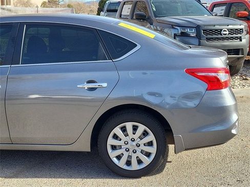 Used 2017 Nissan Sentra S image 6