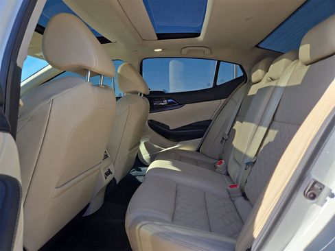Used 2022 Nissan Maxima Platinum w/ Sport Mat Group image 13