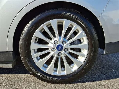 Used 2018 Ford C-MAX SE image 36