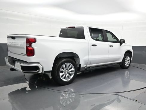 Used 2024 Chevrolet Silverado 1500 Custom RWD image 5