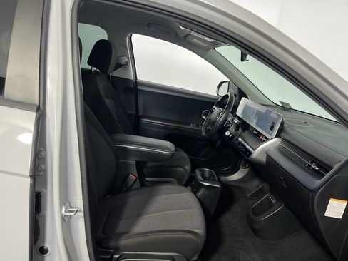 Used 2024 Hyundai Ioniq 5 SE image 33