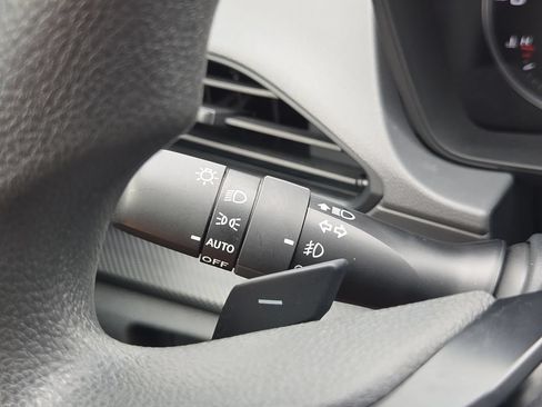 Certified 2024 Subaru Crosstrek 2.0i Premium AWD/4WD image 30