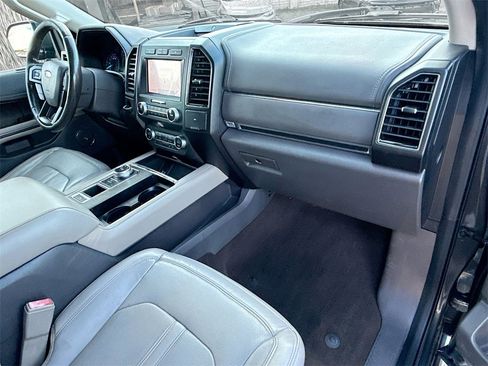Used 2020 Ford Expedition Max Limited image 34