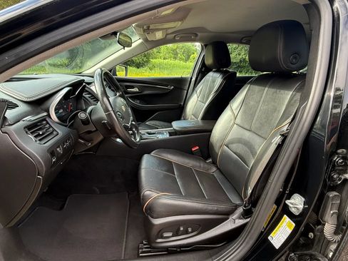 Used 2017 Chevrolet Impala Premier FWD image 2