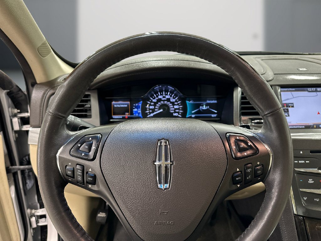 Used 2014 Lincoln MKS w/ Equipment Group 101A FWD image 22