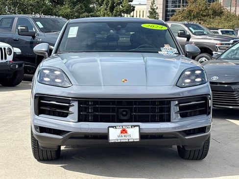 Used 2024 Porsche Cayenne Coupe image 7