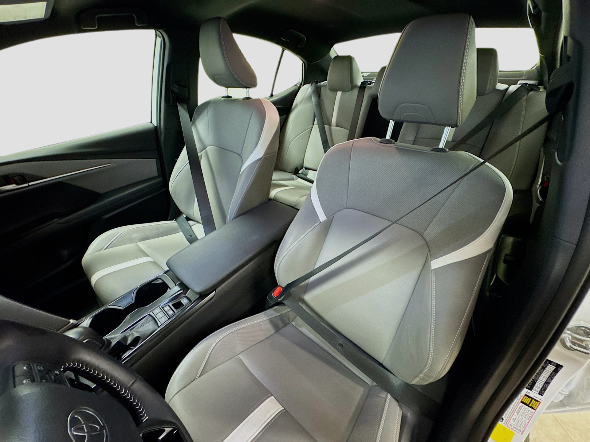 Used 2026 Toyota Camry SE FWD image 18