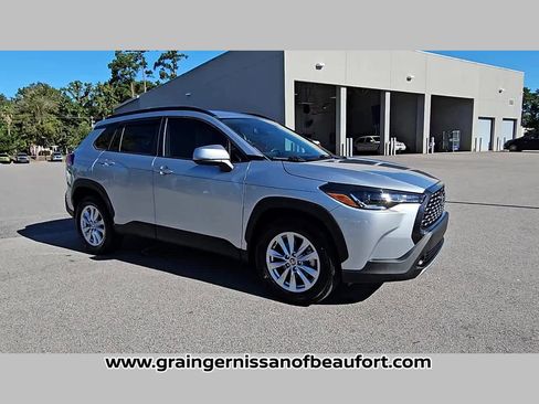 Used 2022 Toyota Corolla Cross LE image 17