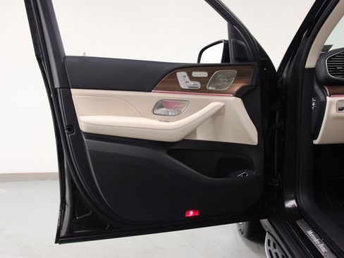 New 2026 Mercedes-Benz GLE 450 4MATIC image 14