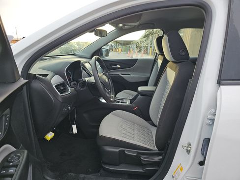 Used 2024 Chevrolet Equinox LS w/ Driver Confidence II Package FWD image 46