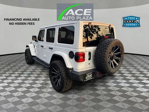 Used 2018 Jeep Wrangler Unlimited Sahara w/ Uconnect 4C Nav & Sound Group AWD/4WD image 7