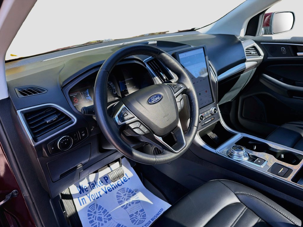 Used 2024 Ford Edge SEL w/ Convenience Package AWD/4WD image 9