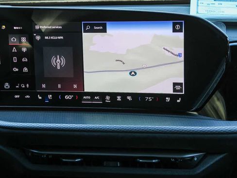 New 2025 Audi SQ5 Prestige image 15