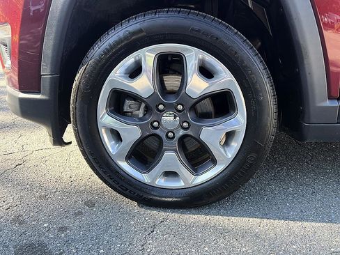 Used 2021 Jeep Compass Limited AWD/4WD image 9