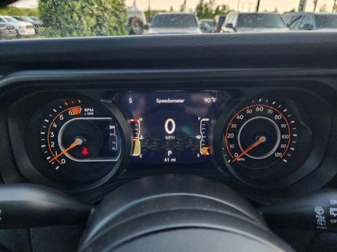 Used 2024 Jeep Wrangler Unlimited Sport image 12