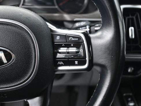 Used 2021 Kia Sorento EX w/ Panoramic Sunroof Package image 12