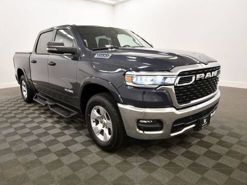 Used 2025 RAM 1500 Big Horn AWD/4WD image 10